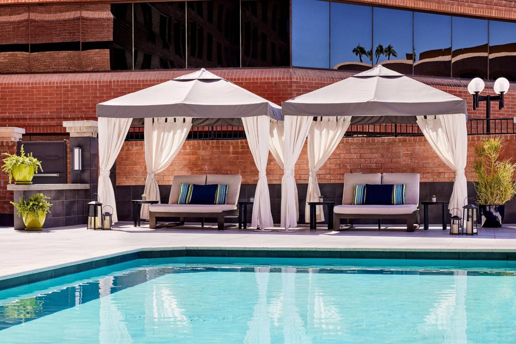 Scottsdale Marriott Old Town Hotel Exterior photo