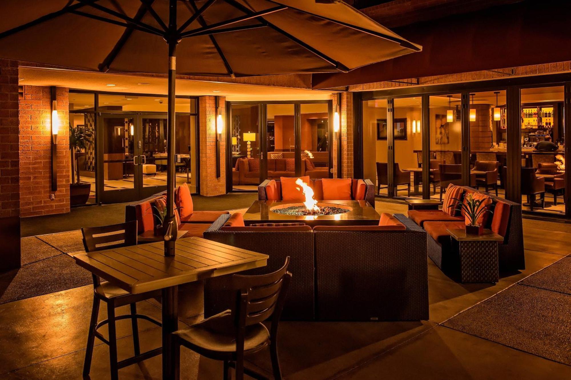 Scottsdale Marriott Old Town Hotel Exterior photo