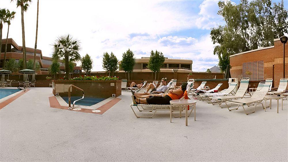 Scottsdale Marriott Old Town Hotel Exterior photo